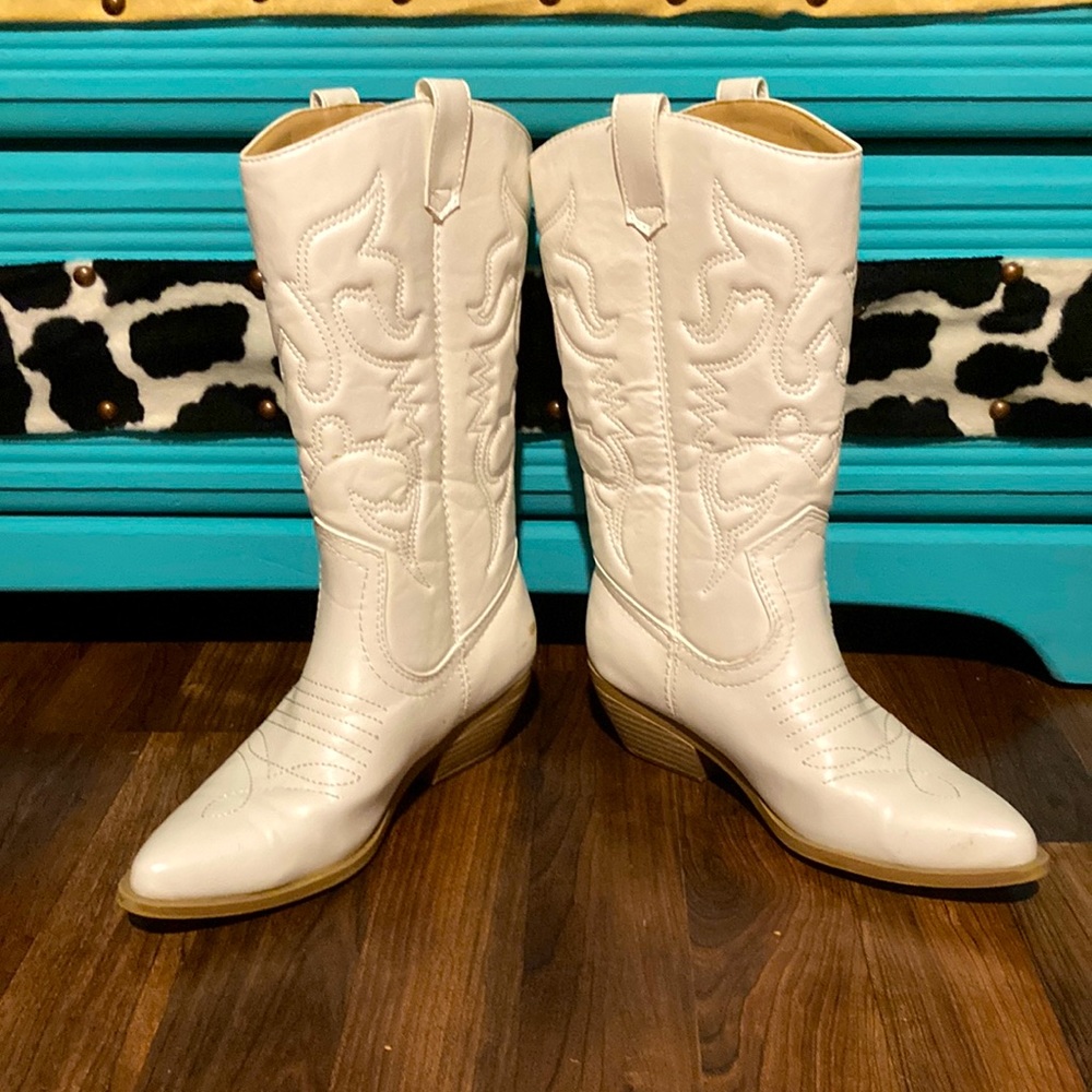 Soda brand cowboy boots